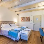 Relais Paradiso & 4*
