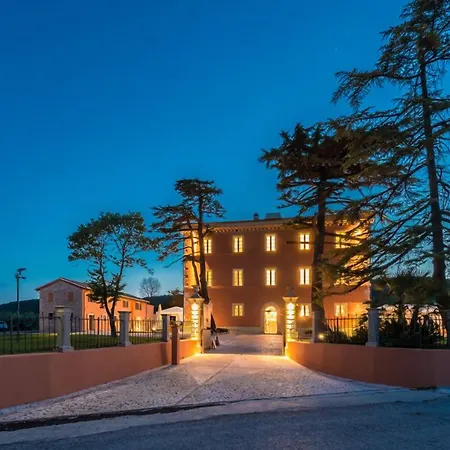 Relais Paradiso & 4*